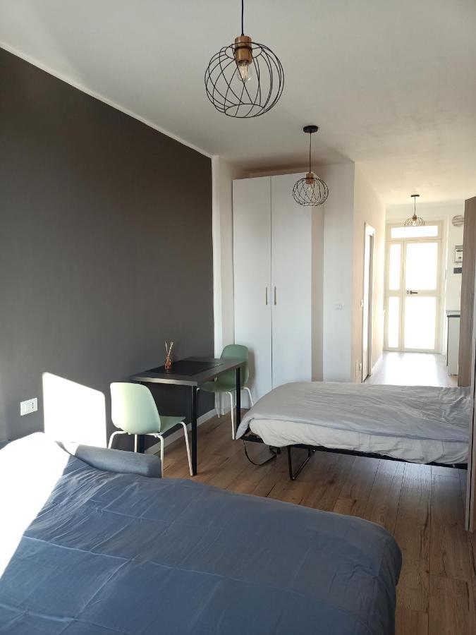 Tiny Bengasi Apartment Torino Eksteriør bilde